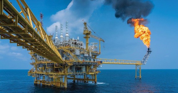 Dự án trọng điểm Lô B – Ô Môn, Sư Tử Trắng 2B…. đang tạo ra ‘khối lượng công việc khổng lồ’ lên đến hàng tỷ USD cho PVD, PVS