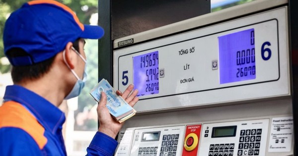 Tin không vui cho các ‘ông lớn’ xăng dầu