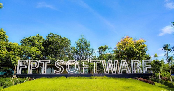 Ông Donald Trump tuyên bố áp 100.000 USD cho visa H-1B: FPT bị ảnh hưởng ra sao?