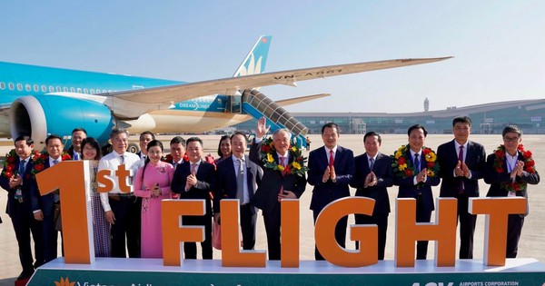 Vietnam Airlines thực hiện chuyến bay chở khách đầu tiên tại Sân bay Long Thành, ‘bật công tắc’ cửa ngõ hiện đại nhất Việt Nam