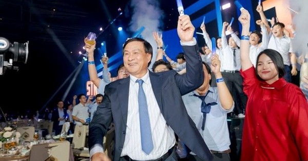 Lợi nhuận 2025 tăng 2,4 lần, vì sao công ty của ông Nguyễn Bá Dương vẫn trích lập hàng trăm tỷ nợ khó đòi?